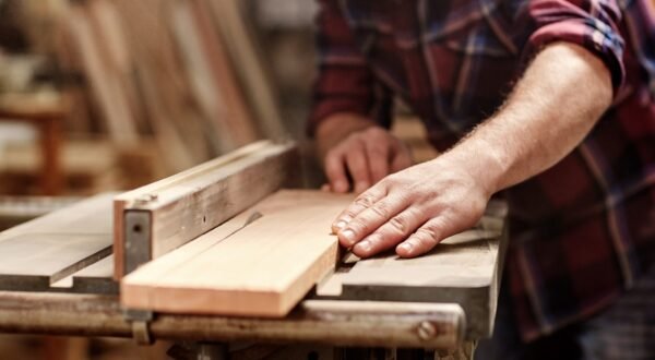647888ca92d03e3fca3f2389_carpentry
